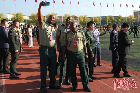 中國(guó)人民武裝警察部隊(duì)特種警察學(xué)院畢業(yè)去向探索，中國(guó)人民武裝警察部隊(duì)特種警察學(xué)院畢業(yè)生的職業(yè)前景探索