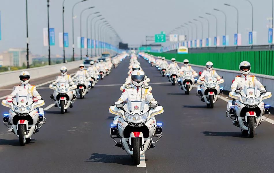 國賓護衛(wèi)隊全集，榮耀與責任，國賓護衛(wèi)隊，榮耀與責任的全方位展現(xiàn)