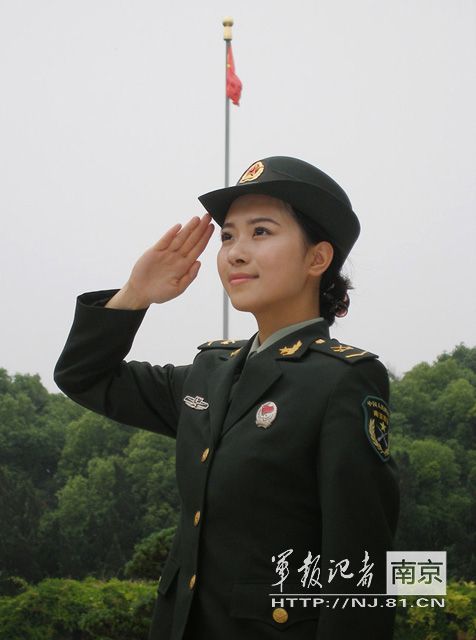 中國(guó)女兵最漂亮的照片圖片，展現(xiàn)颯爽英姿與美麗風(fēng)采，中國(guó)女兵風(fēng)采，颯爽英姿與美麗照片欣賞