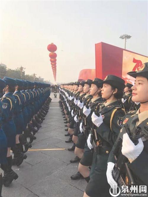 2019年女兵方隊(duì)，展現(xiàn)新時(shí)代巾幗英雄的風(fēng)采，新時(shí)代巾幗英雄風(fēng)采，2019年女兵方隊(duì)亮相