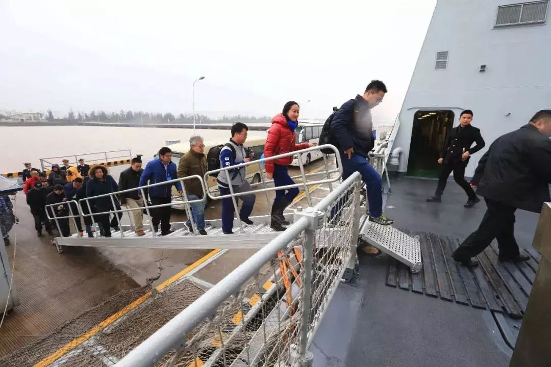 荊州艦最新動態(tài)，展現(xiàn)中國海軍力量的新里程碑，荊州艦最新動態(tài)揭示，中國海軍力量的嶄新里程碑