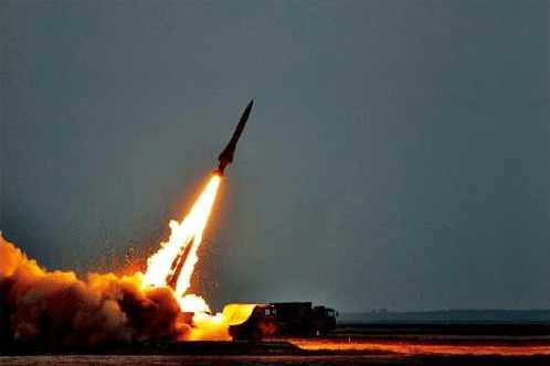 殲-20實彈射擊揭示導彈發(fā)射技術，中國空軍力量的新篇章，殲-20實彈射擊展現(xiàn)中國空軍力量新篇章，導彈發(fā)射技術揭秘