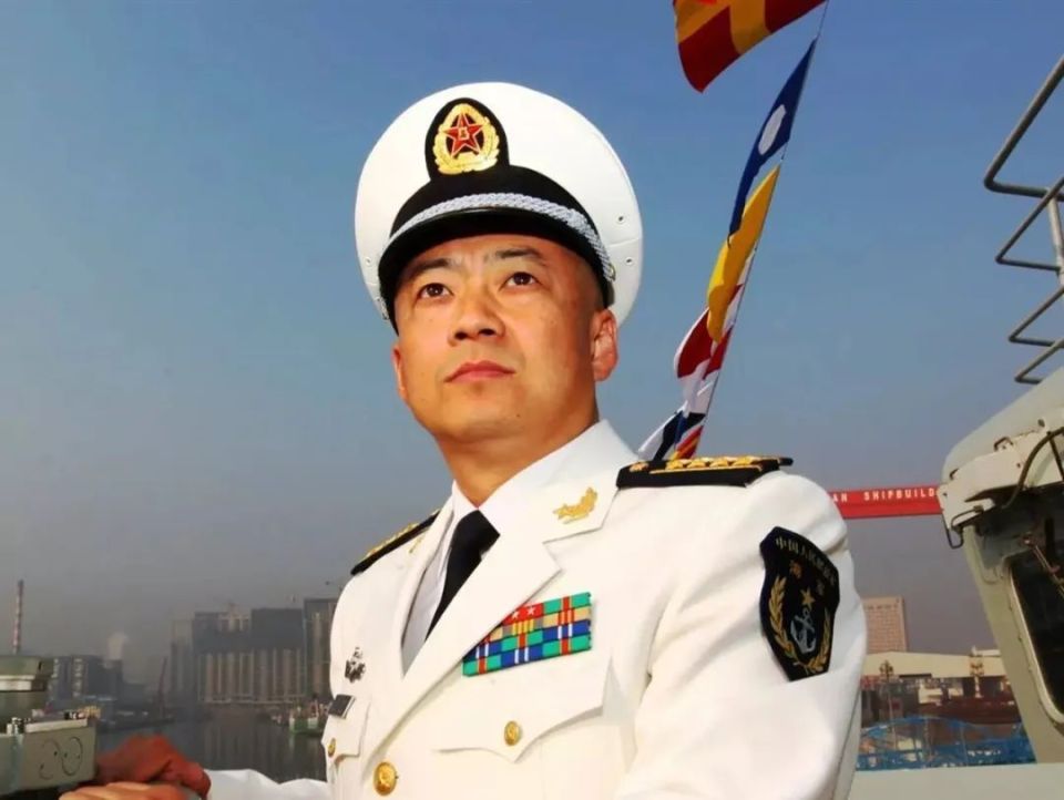 中國(guó)第一航母遼寧艦歷任艦長(zhǎng)，歷史與傳承的見證者，中國(guó)遼寧艦歷任艦長(zhǎng)，歷史傳承的見證者
