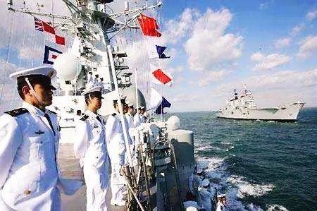 海軍節(jié)有感，榮耀與責任并存，海軍節(jié)的榮耀與責任，并肩前行的心路歷程