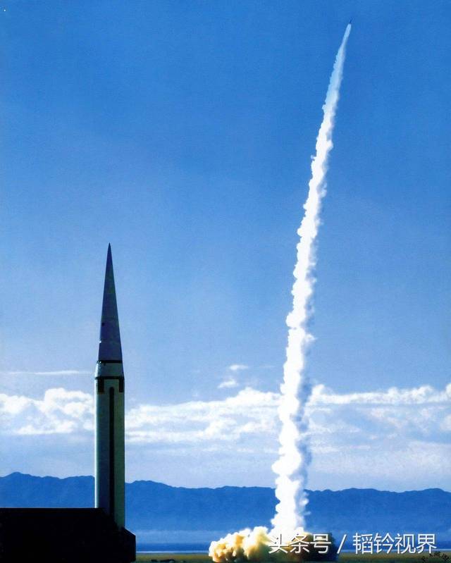 發(fā)射一枚東風(fēng)導(dǎo)彈，深度解析中國國防力量，東風(fēng)導(dǎo)彈發(fā)射揭示，中國國防力量的深度解析