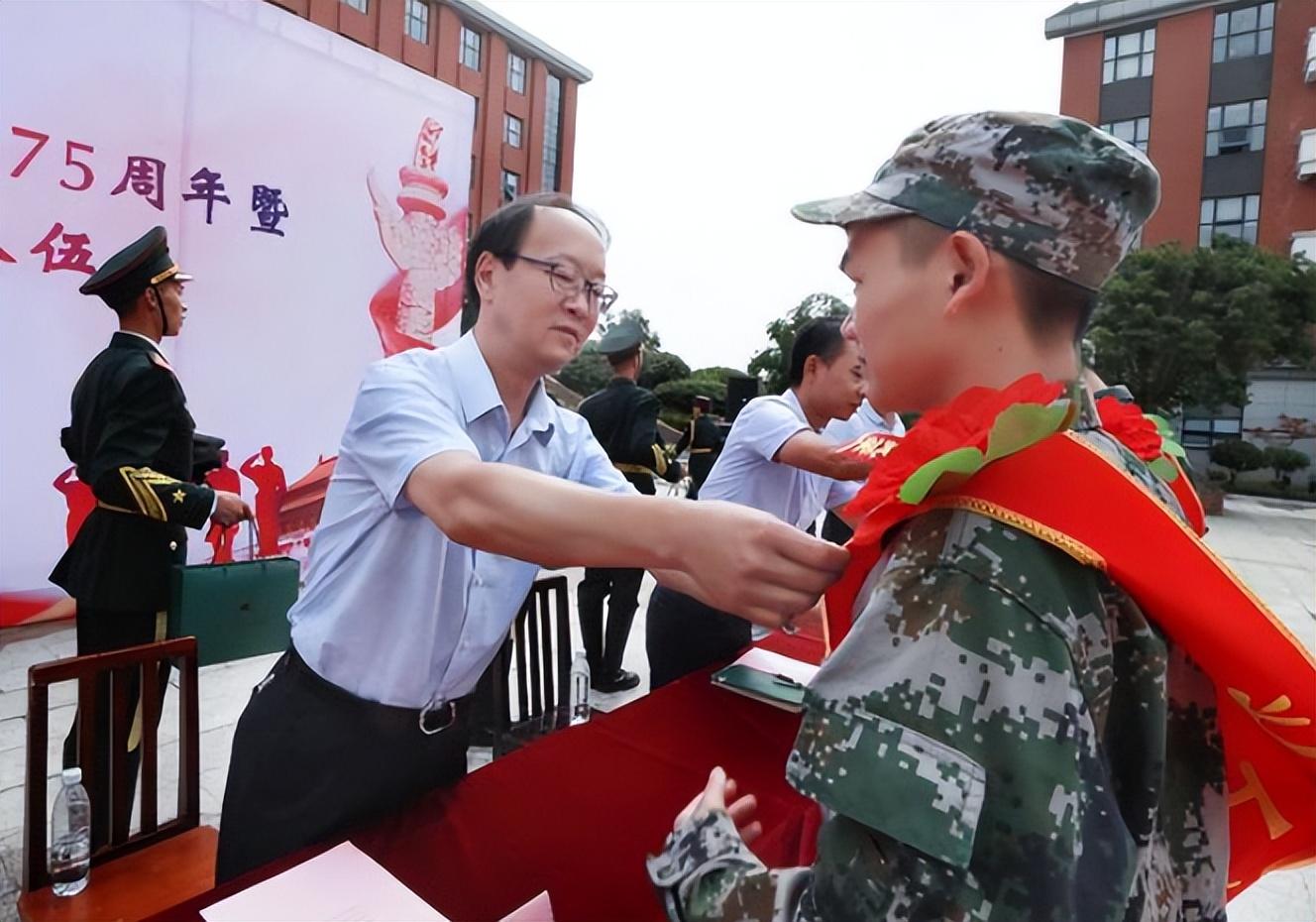 揭秘！關(guān)于2023年征兵的開始時(shí)間，你必須要知道的事情，揭秘，關(guān)于2023年征兵啟動(dòng)時(shí)間的必備信息！