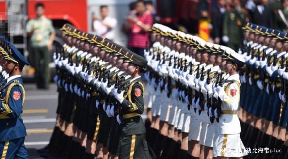 女兵閱兵的電影是什么？深度解析與推薦，女兵閱兵題材電影深度解析與推薦