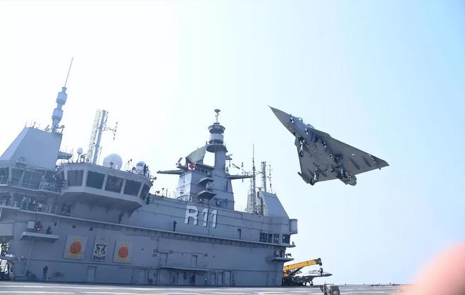 超日王號艦載機(jī)，探索航空領(lǐng)域的卓越之作，超日王號艦載機(jī)，航空領(lǐng)域的杰出探索