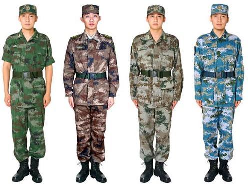 火箭軍換發(fā)新軍服告別陸軍松枝綠，重塑軍事形象與時(shí)代精神，火箭軍告別陸軍綠，重塑軍事形象與時(shí)代精神新軍服亮相