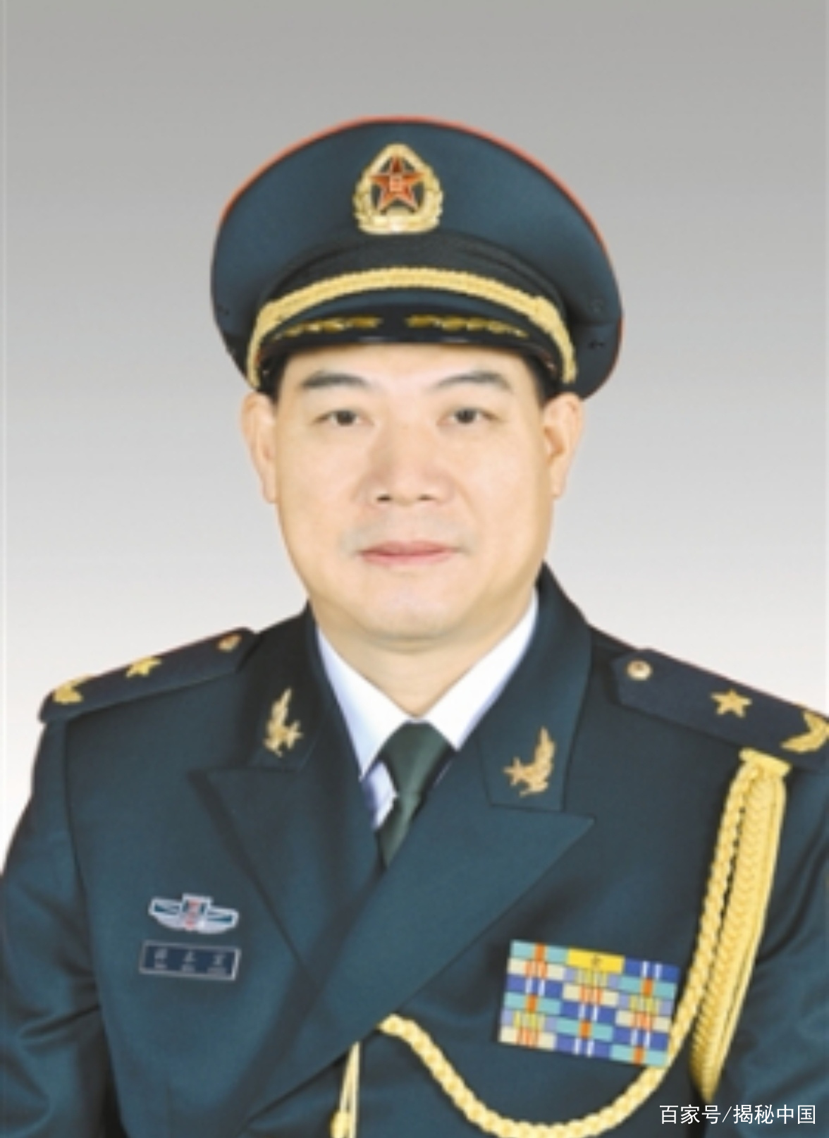 中國(guó)解放軍最高指揮官，職責(zé)、影響與未來(lái)展望，中國(guó)解放軍最高指揮官的角色，職責(zé)、影響力與未來(lái)展望