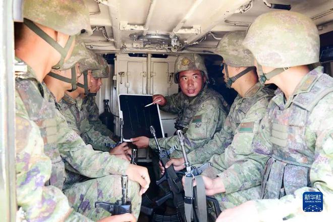 中國人民志愿軍的主要領(lǐng)導(dǎo)成員及其卓越貢獻，中國人民志愿軍主要領(lǐng)導(dǎo)成員及其卓越貢獻概覽