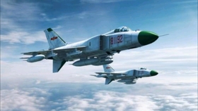 簡單飛機(jī)殲12，中國航空工業(yè)的杰出代表，中國航空工業(yè)的驕傲，殲-12簡單飛機(jī)揭秘