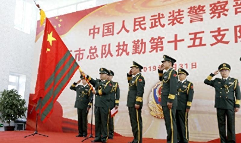 武警特戰(zhàn)，內(nèi)衛(wèi)還是機動？解析其角色定位與職責(zé)特點，武警特戰(zhàn)，角色定位與職責(zé)特點解析——內(nèi)衛(wèi)還是機動？