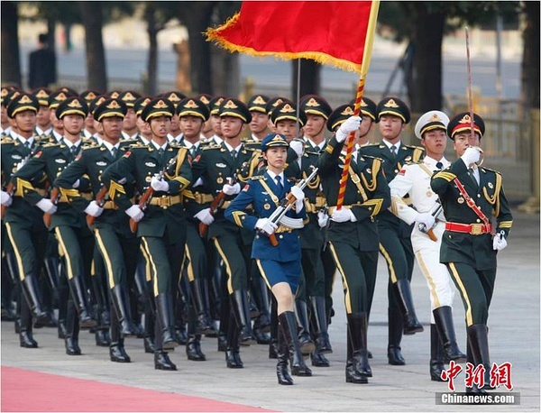 三軍儀仗隊(duì)視頻與背景音樂，莊嚴(yán)與力量的完美結(jié)合，三軍儀仗隊(duì)，莊嚴(yán)與力量的視聽盛宴