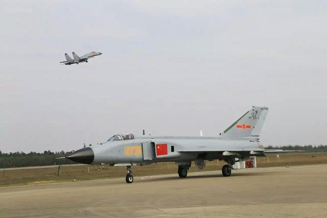 殲-8戰(zhàn)斗機(jī)參數(shù)詳解，殲-8戰(zhàn)斗機(jī)性能參數(shù)全面解析