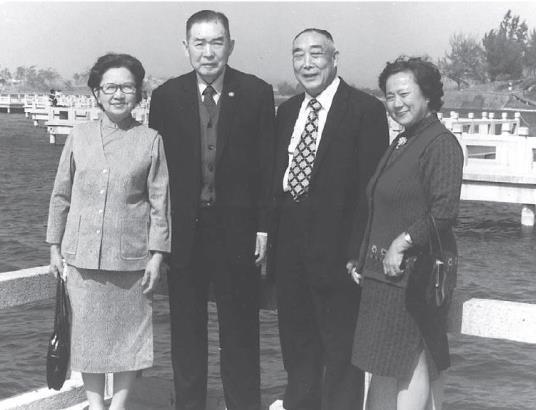 開(kāi)國(guó)上將的任命時(shí)間及其歷史背景分析，開(kāi)國(guó)上將軍銜授予的歷史背景與任命時(shí)間解析