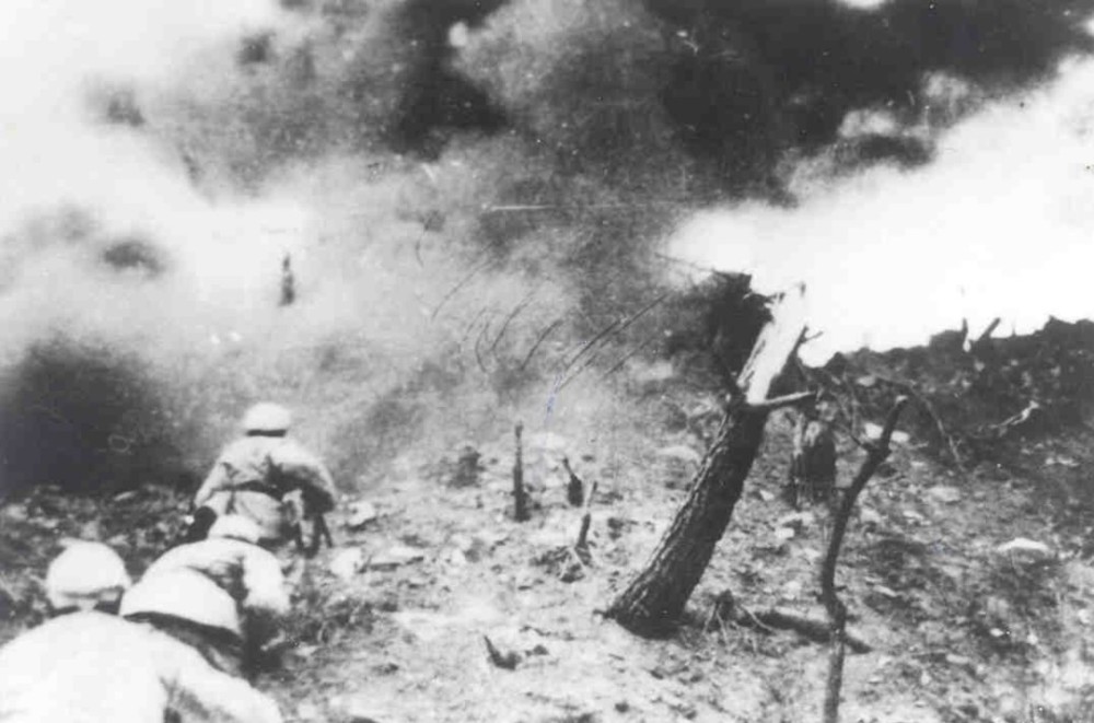 上甘嶺戰(zhàn)役中用身體堵住敵人機(jī)槍射口的英雄——震撼人心的壯舉，上甘嶺戰(zhàn)役英雄，以身體堵機(jī)槍射口的壯舉震撼人心