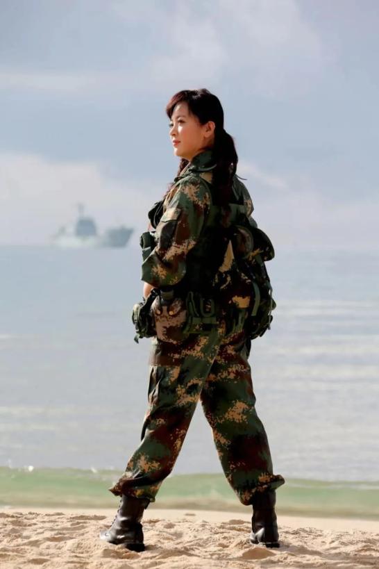 軍事主持人張莉現(xiàn)狀深度解析，軍事主持人張莉現(xiàn)狀深度剖析