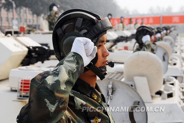 武警部隊(duì)政委劉，職責(zé)與擔(dān)當(dāng)，武警部隊(duì)政委劉的職責(zé)與擔(dān)當(dāng)，勇?lián)姑艺\(chéng)履職