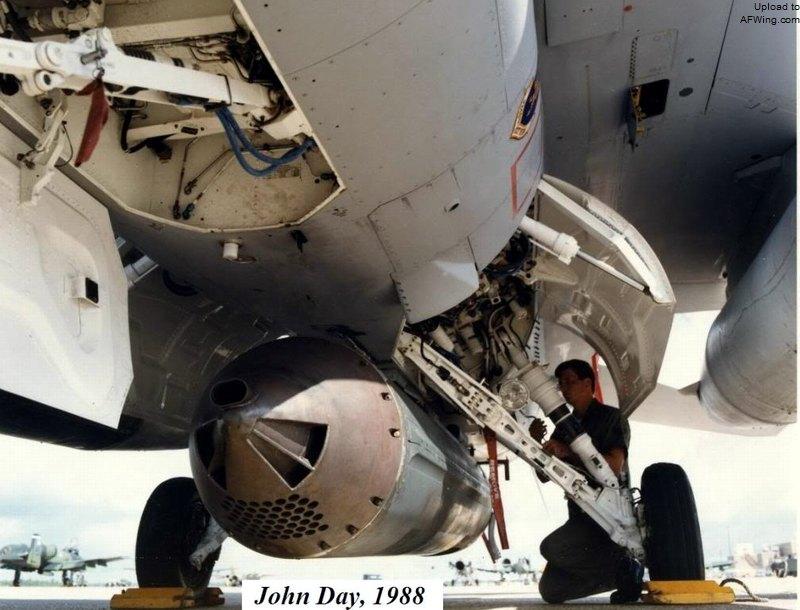 關(guān)于A-10攻擊機的外觀評價，難看與否是主觀的，A-10攻擊機外觀評價，審美主觀，各具千秋