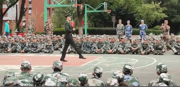三軍儀仗隊(duì)退役復(fù)學(xué)，榮耀與未來的交融，三軍儀仗隊(duì)退役復(fù)學(xué)，榮耀與未來的交融之路
