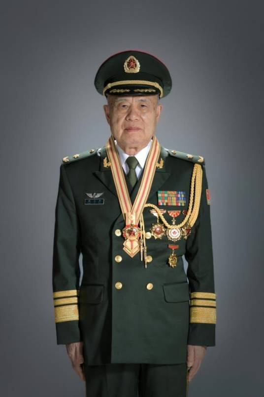 八一勛章的獲得者待遇，榮譽(yù)與尊重的象征，八一勛章獲得者，榮譽(yù)、待遇與尊重的象征