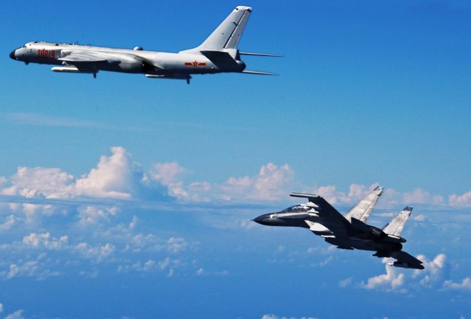 轟-6K起飛視頻，揭示中國(guó)戰(zhàn)略轟炸機(jī)的新時(shí)代風(fēng)采，中國(guó)戰(zhàn)略轟炸機(jī)新時(shí)代風(fēng)采，轟-6K起飛瞬間展示震撼實(shí)力