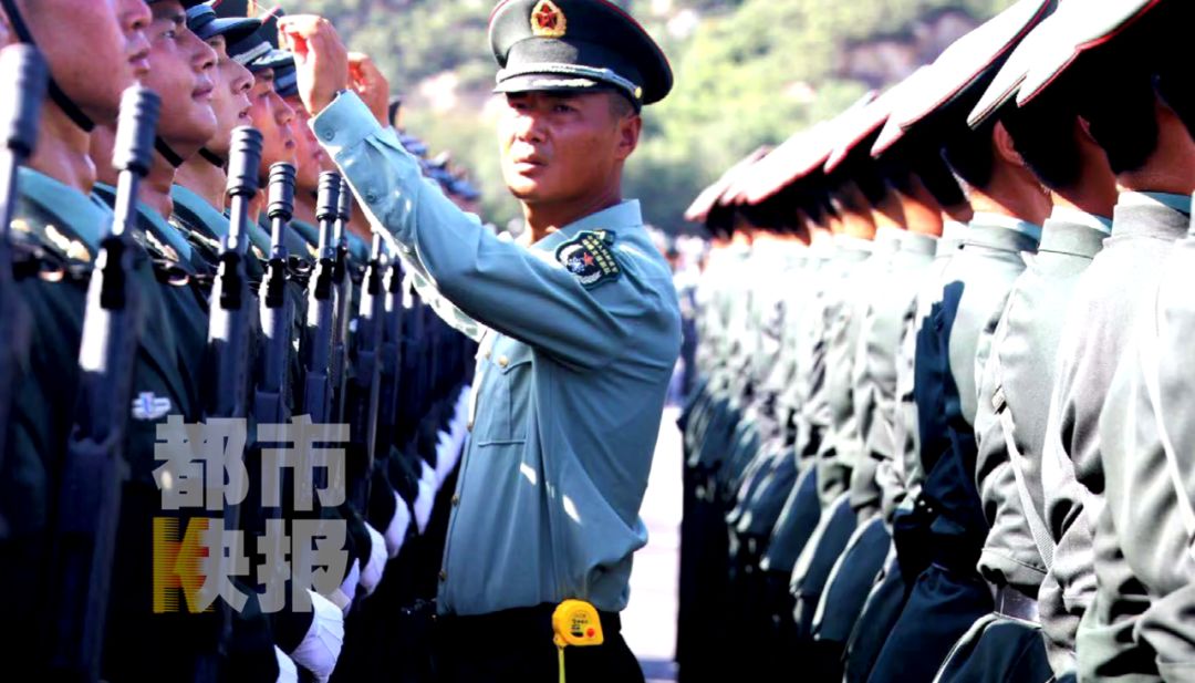 國(guó)慶閱兵，香港的地位與角色解析，國(guó)慶閱兵中的香港地位與角色深度解析
