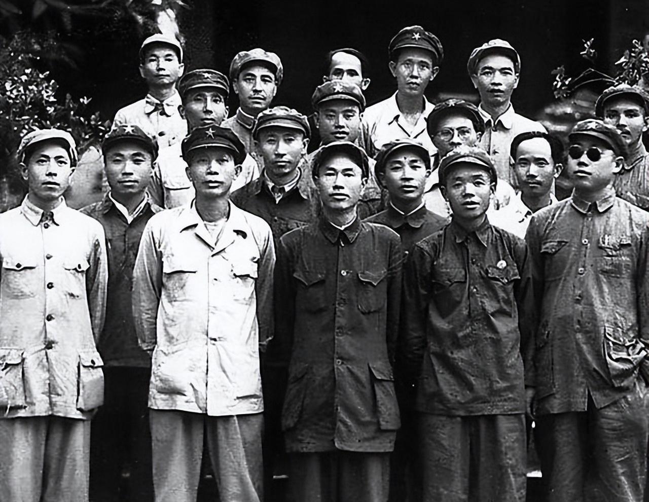 海南島戰(zhàn)役是聯(lián)合作戰(zhàn)嗎？深度解析這場(chǎng)戰(zhàn)役的聯(lián)合作戰(zhàn)特點(diǎn)，海南島戰(zhàn)役，聯(lián)合作戰(zhàn)深度解析與特點(diǎn)探究