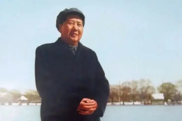 鼎盛軍事尹帥軍，一位引領(lǐng)時(shí)代的軍事領(lǐng)袖，鼎盛軍事領(lǐng)袖尹帥軍，引領(lǐng)時(shí)代的軍事領(lǐng)袖之路