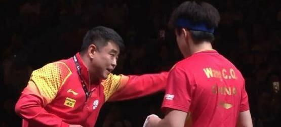 王楚欽4:3戰(zhàn)勝馬龍，一場(chǎng)巔峰對(duì)決的熱血回顧，王楚欽與馬龍巔峰對(duì)決熱血回顧，4:3的勝利之路