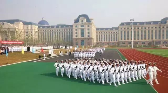 解放軍海軍潛艇學(xué)院，培養(yǎng)精英人才的搖籃，解放軍海軍潛艇學(xué)院，精英人才的培育搖籃