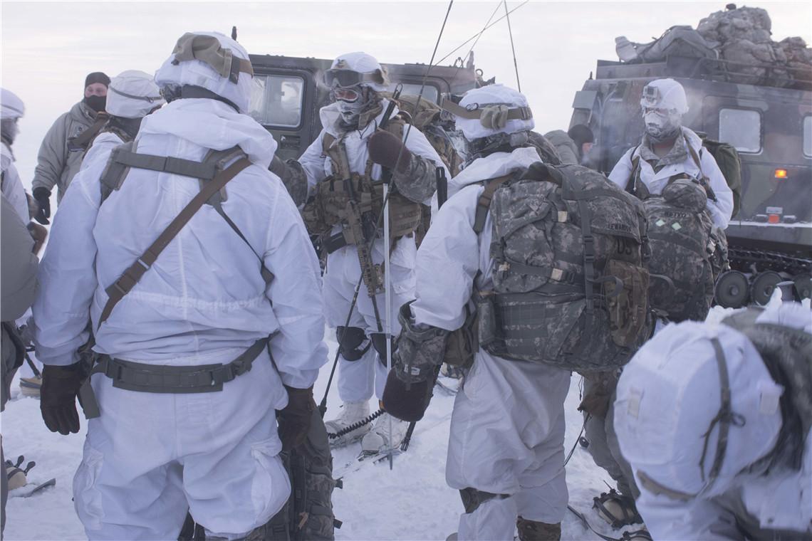 軍演介紹，展示力量，提升國(guó)防實(shí)力，軍演展示力量，國(guó)防實(shí)力再提升