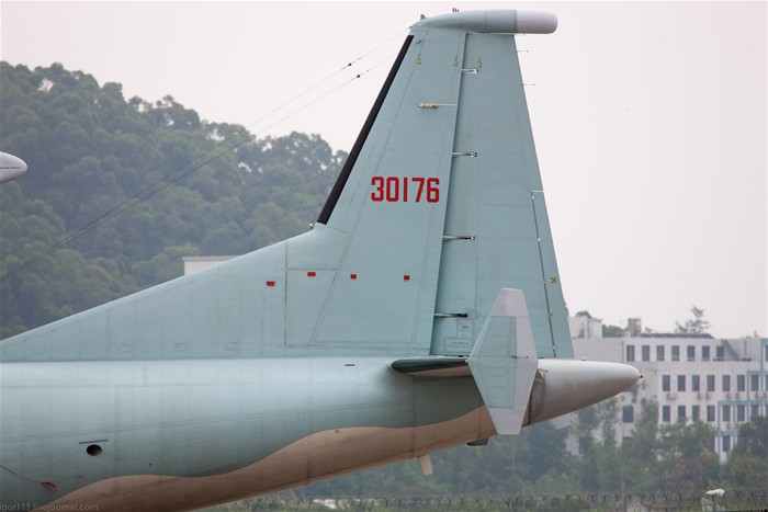 空警200預(yù)警機(jī)折紙藝術(shù)，一步步教你如何折紙飛機(jī)，空警200預(yù)警機(jī)折紙藝術(shù)，折紙飛機(jī)制作教程