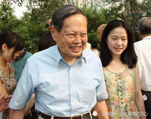 揭秘翁帆，42歲的特工生涯與神秘面紗，翁帆特工生涯揭秘，探尋神秘面紗背后的42年風(fēng)云歲月