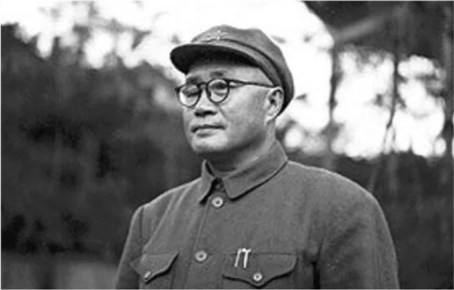 十大元帥中誰混得最好？——?dú)v史視角下的深度探討，十大元帥中的命運(yùn)起伏，誰混得最好？歷史視角下的深度解析
