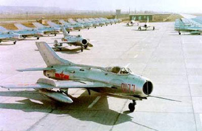 殲-6飛機尺寸詳解，歷史與規(guī)格概覽，殲-6飛機，尺寸詳解與歷史規(guī)格概覽