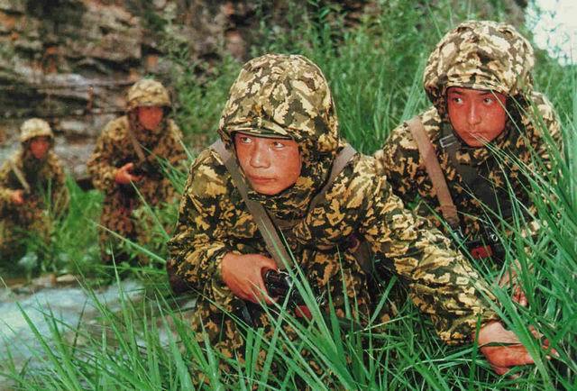 特種兵迷彩服，時(shí)尚與功能的完美結(jié)合，特種兵迷彩服，時(shí)尚與功能的無(wú)縫融合之道