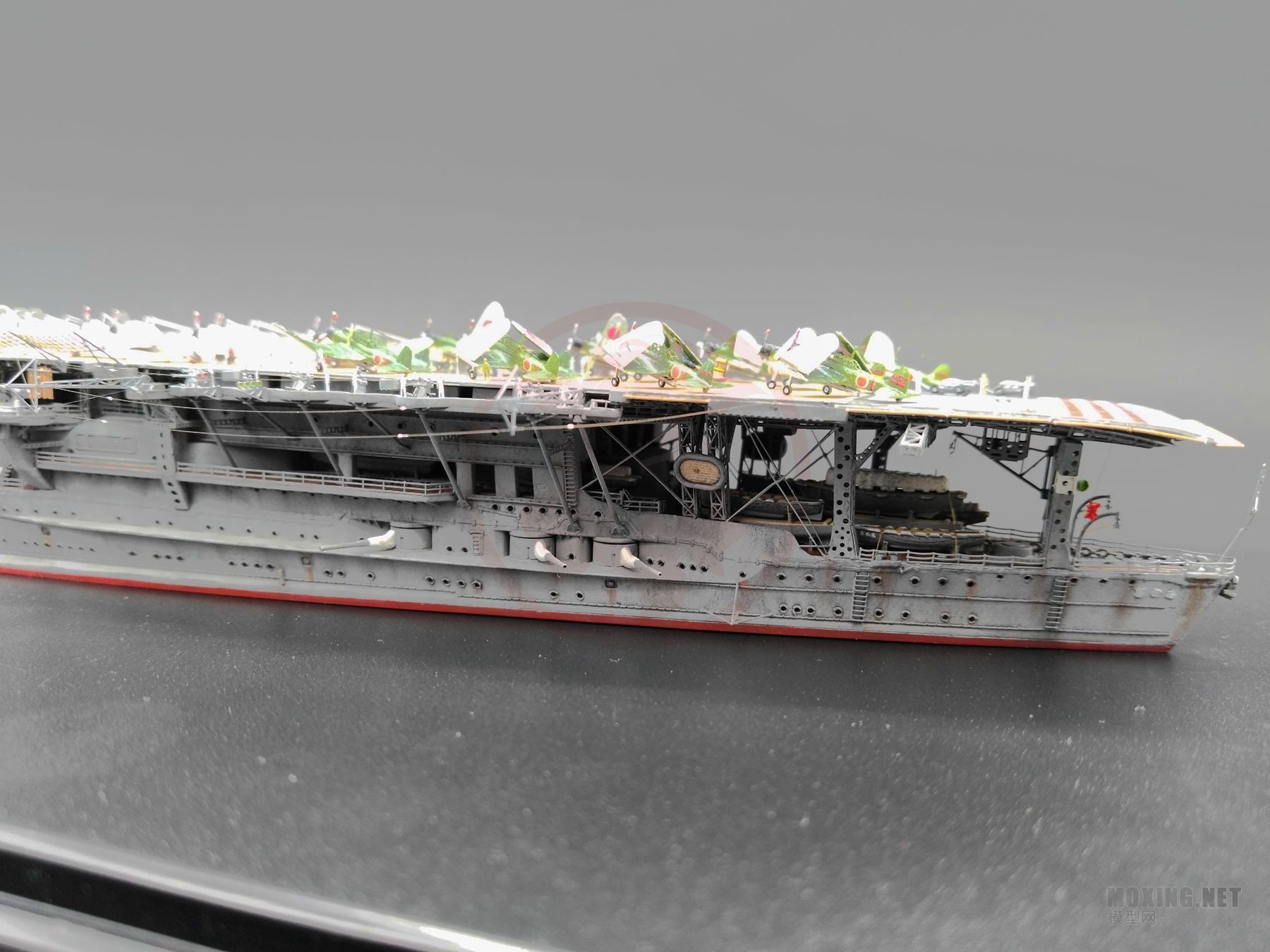 如何制作航空母艦?zāi)Ｐ?，一步步帶你走進(jìn)模型世界，航空母艦?zāi)Ｐ椭谱鹘坛?，一步步走進(jìn)模型世界