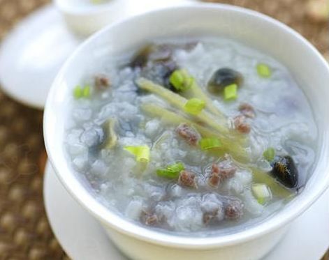 枸杞元肉粥，學(xué)生能否享用？營(yíng)養(yǎng)與健康的探討，枸杞元肉粥，學(xué)生營(yíng)養(yǎng)與健康的選擇探討