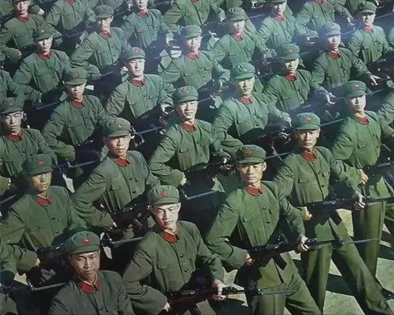 集團(tuán)軍長和戰(zhàn)區(qū)司令誰大，職責(zé)與權(quán)力的深度解析，集團(tuán)軍長與戰(zhàn)區(qū)司令的職責(zé)與權(quán)力深度解析，誰更大？
