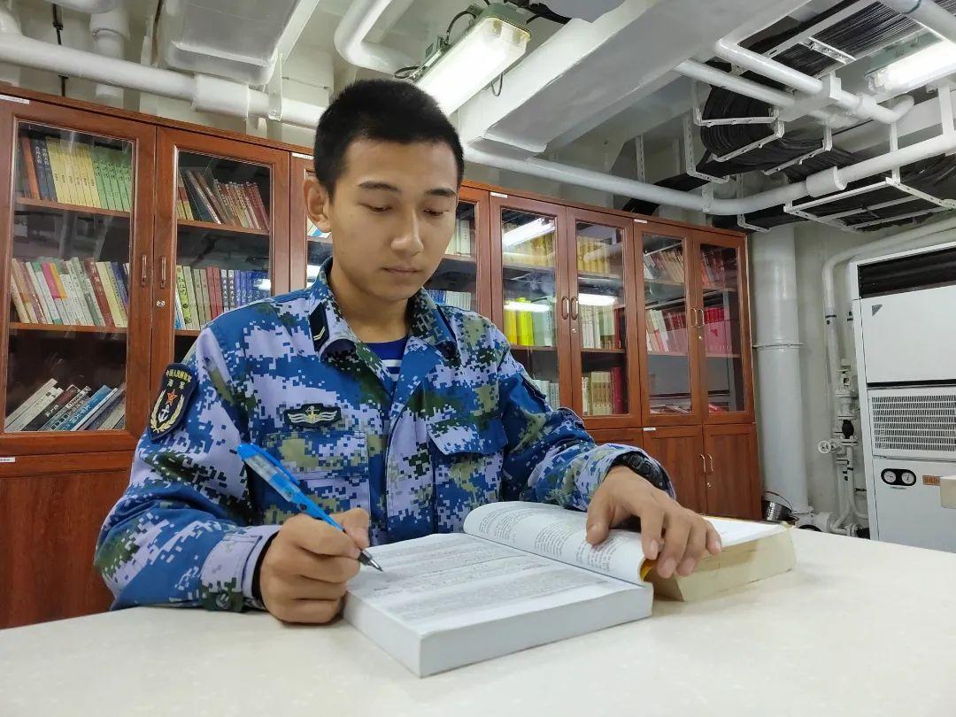 柳州艦是否仍在服役，深入解析與探討，柳州艦的現(xiàn)役狀態(tài)解析與探討