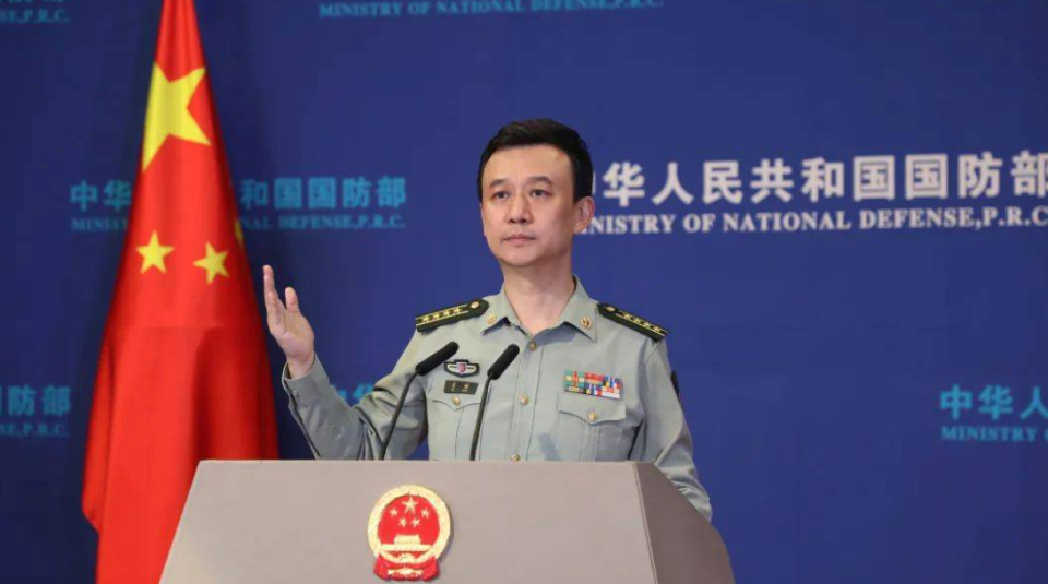 國防軍事頻道主持人丁麗的獨特魅力與影響力解析，國防軍事頻道主持人丁麗的魅力與影響力深度解析