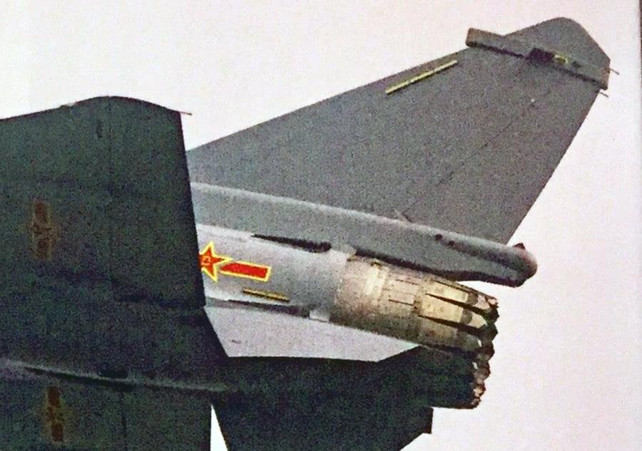 殲-15與F-18戰(zhàn)斗機(jī)，性能對(duì)比與深度解析，殲-15與F-18戰(zhàn)斗機(jī)深度對(duì)比與性能解析