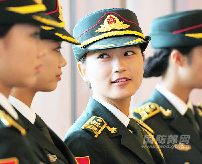 三軍女儀仗隊(duì)圖片，展現(xiàn)颯爽英姿與榮耀時(shí)刻，三軍女儀仗隊(duì)風(fēng)采，颯爽英姿與榮耀時(shí)刻的圖片展示