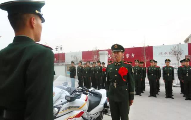 國(guó)賓護(hù)衛(wèi)隊(duì)退伍儀式，榮耀與傳承的交匯，國(guó)賓護(hù)衛(wèi)隊(duì)退伍儀式，榮耀傳承的交匯點(diǎn)