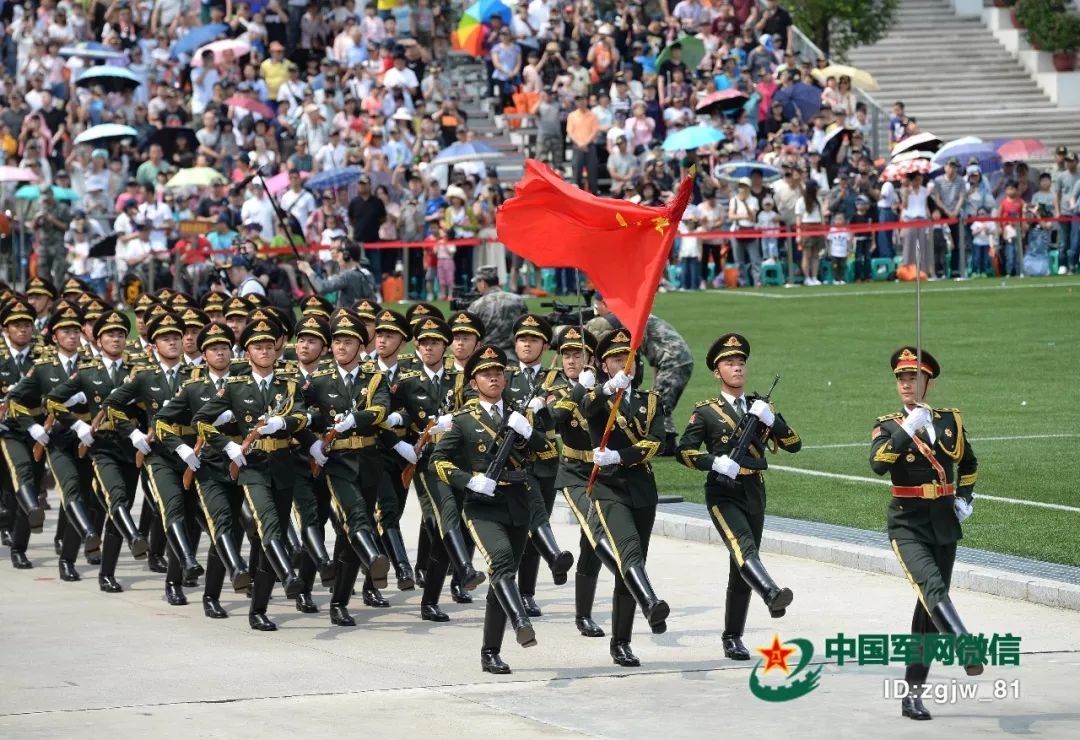 歷年閱兵軍旗手，榮耀與責(zé)任，歷年閱兵軍旗手，榮耀與責(zé)任的承載者