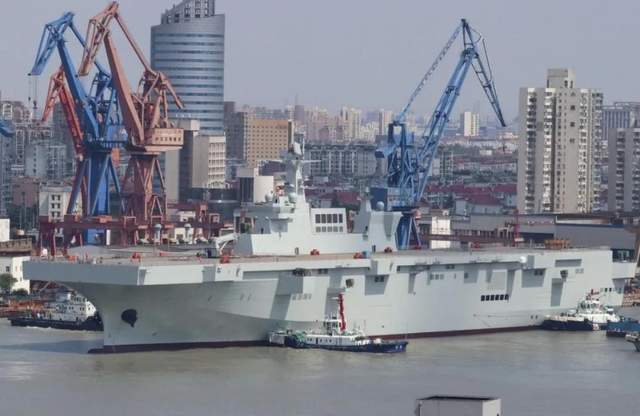 揭秘中國(guó)海軍新寵，075型兩棲攻擊艦尺寸參數(shù)詳解，中國(guó)海軍新寵揭秘，075型兩棲攻擊艦尺寸參數(shù)深度解析