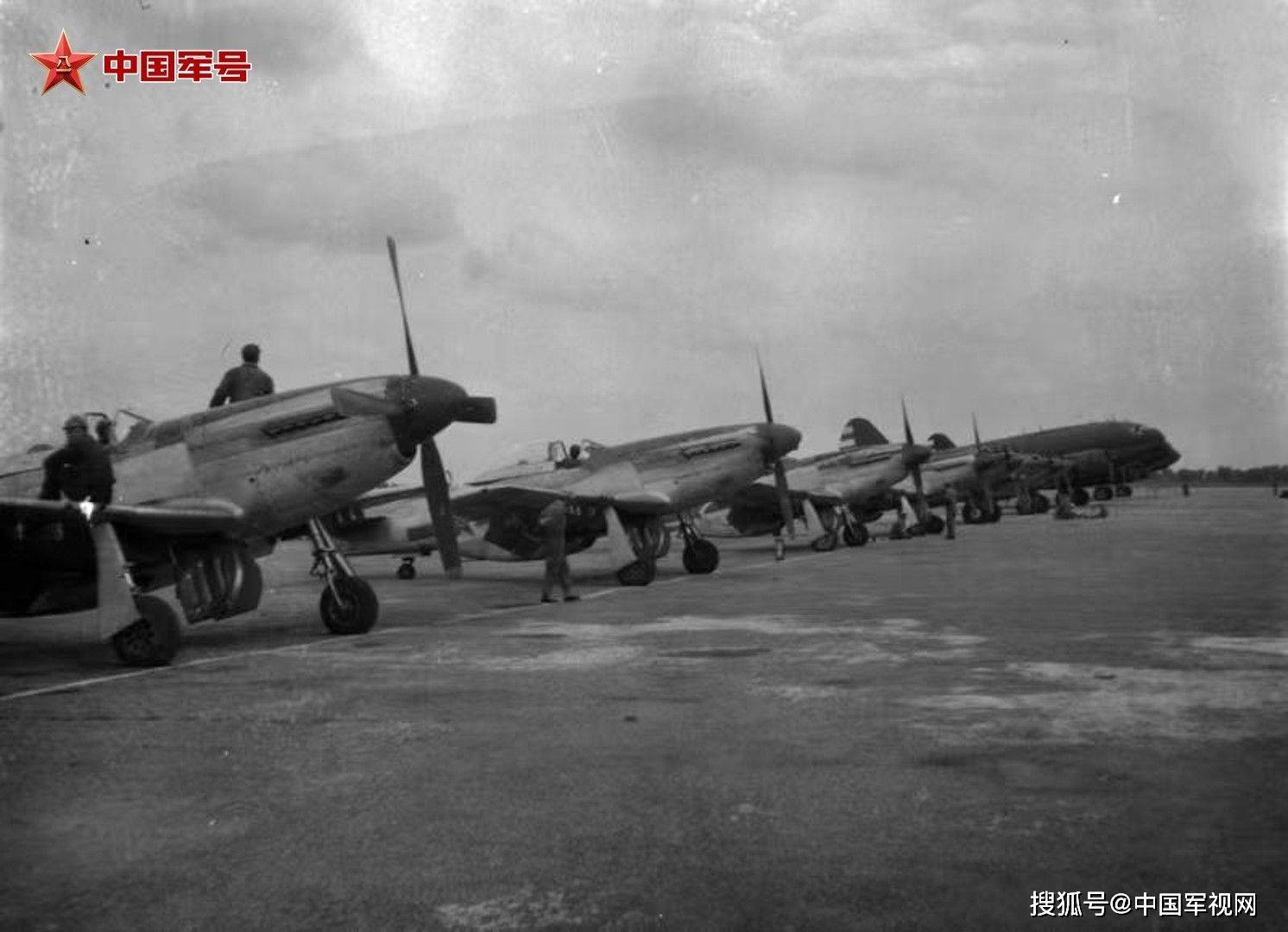 揭秘，人民空軍成立時(shí)間的輝煌歷程，人民空軍輝煌歷程揭秘，從成立至今的壯麗篇章