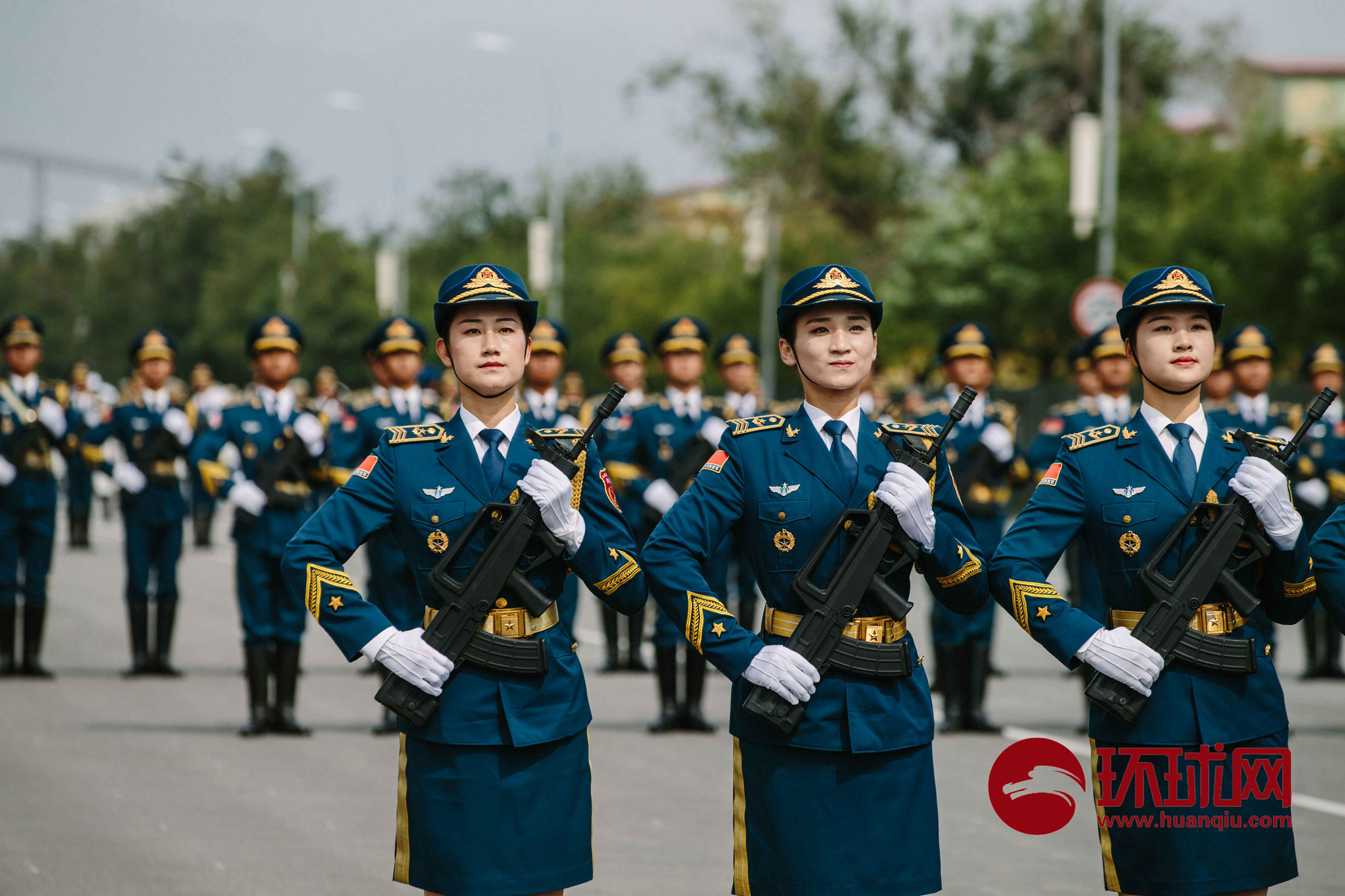 國慶閱兵方隊訓練視頻，展現(xiàn)嚴謹訓練與榮耀瞬間，國慶閱兵方隊訓練紀實，嚴謹訓練鑄就榮耀瞬間